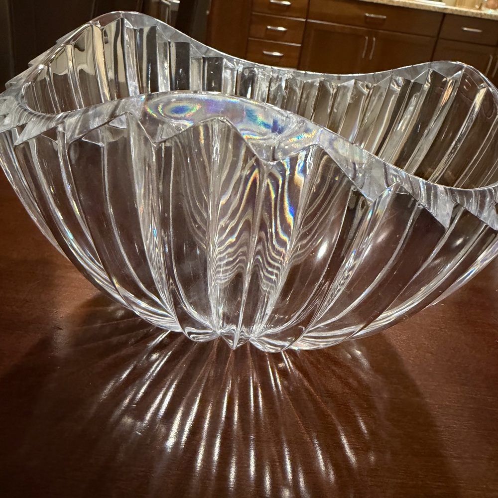 Mikasa Clear Crystal Glass Bowl